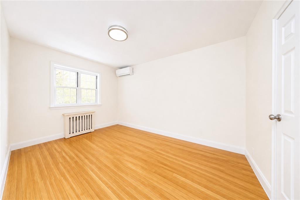 152 Bay 40th Street Bath Beach Brooklyn NY 11214