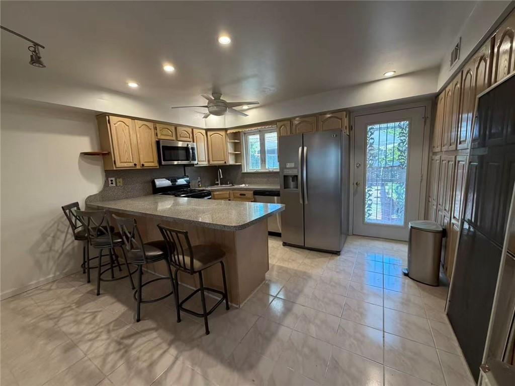 35 Hirsch Lane Bulls Head Staten Island NY 10314