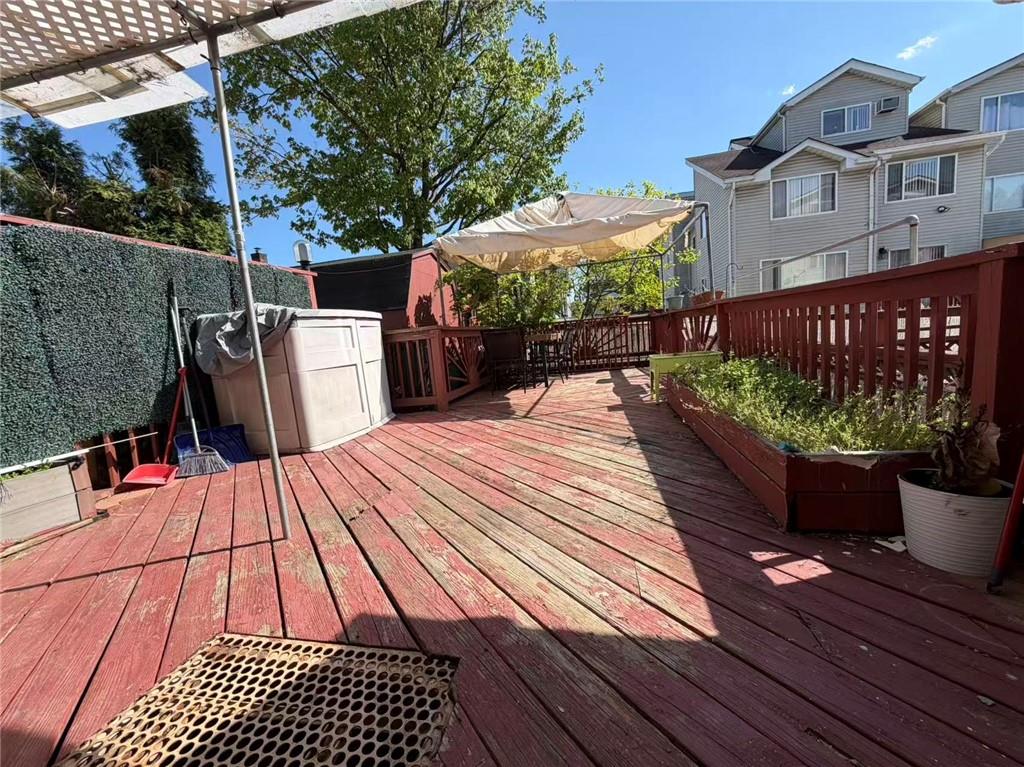 35 Hirsch Lane Bulls Head Staten Island NY 10314