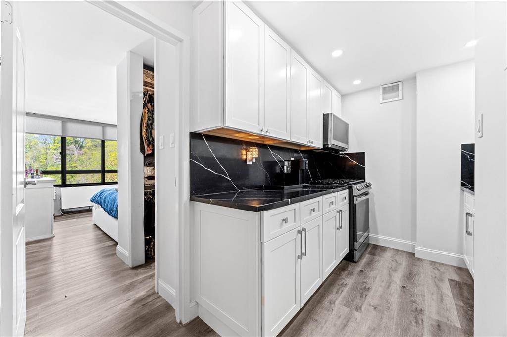 755 Narrows Road Grymes Hill Staten Island NY 10304