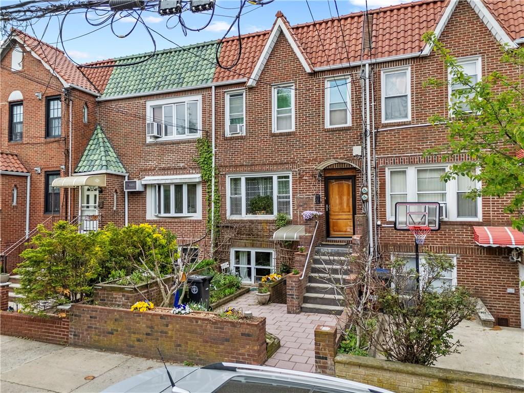 2028 East 34th Street Marine Park Brooklyn NY 00000