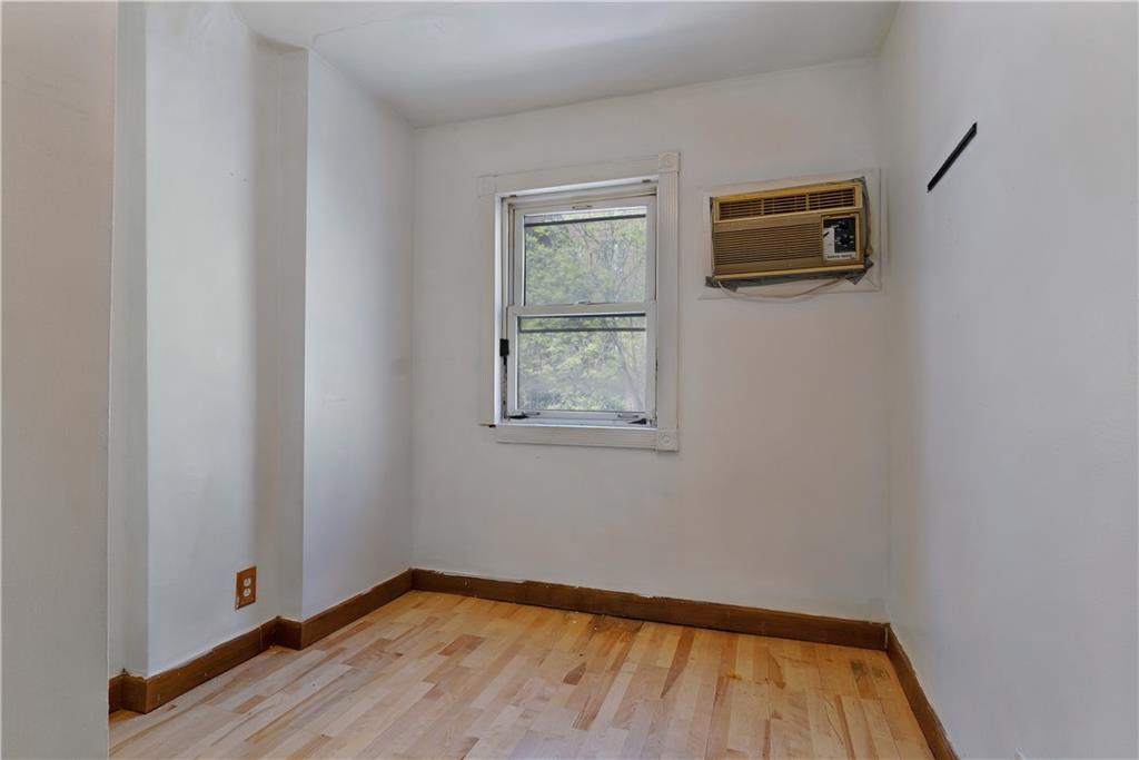 124 Brightwater Court Brighton Beach Brooklyn NY 11235