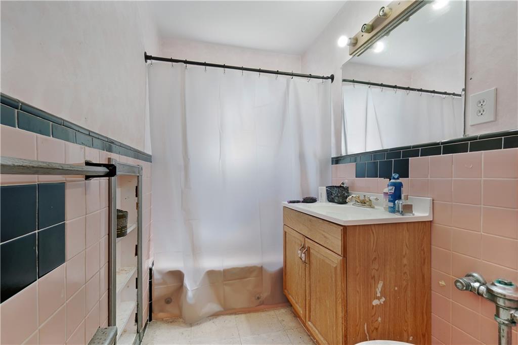 124 Brightwater Court Brighton Beach Brooklyn NY 11235