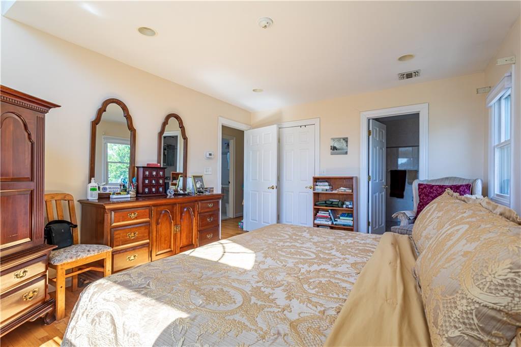 443 Amherst Avenue Oakwood Staten Island NY 10306