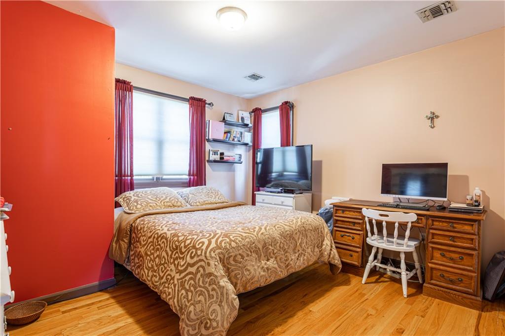 443 Amherst Avenue Oakwood Staten Island NY 10306
