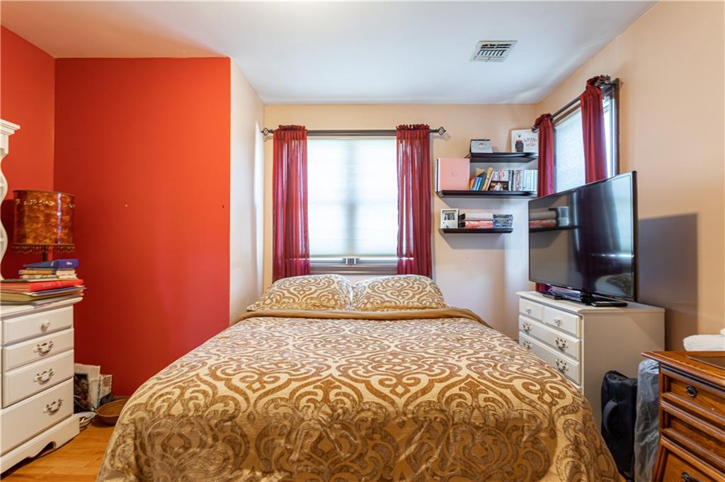 443 Amherst Avenue Oakwood Staten Island NY 10306