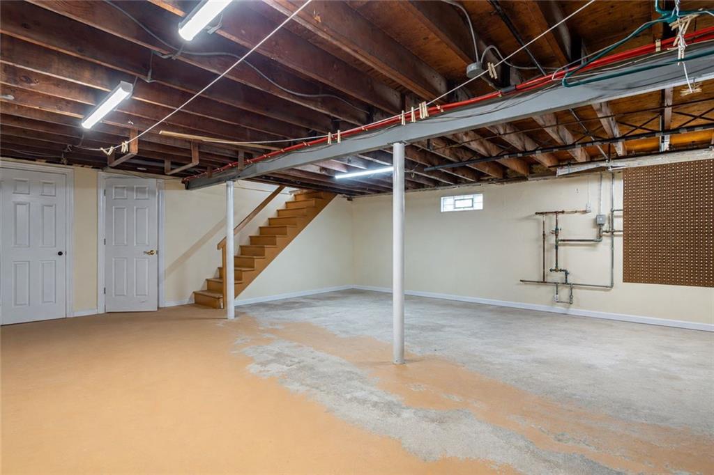 443 Amherst Avenue Oakwood Staten Island NY 10306