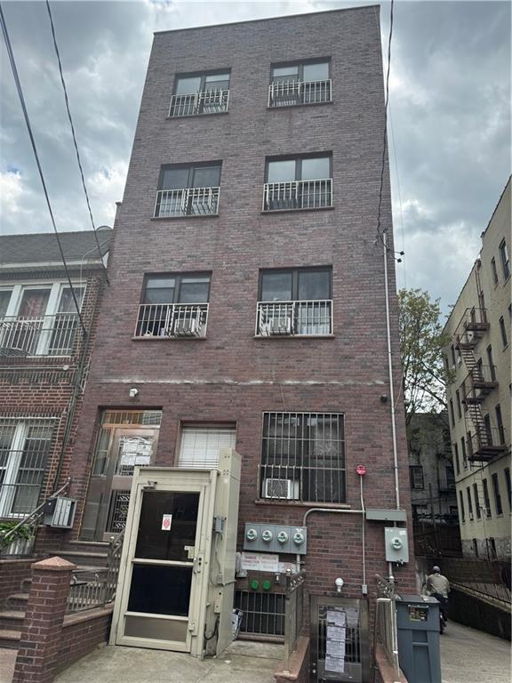 916 41st Street Sunset Park Brooklyn NY 11219