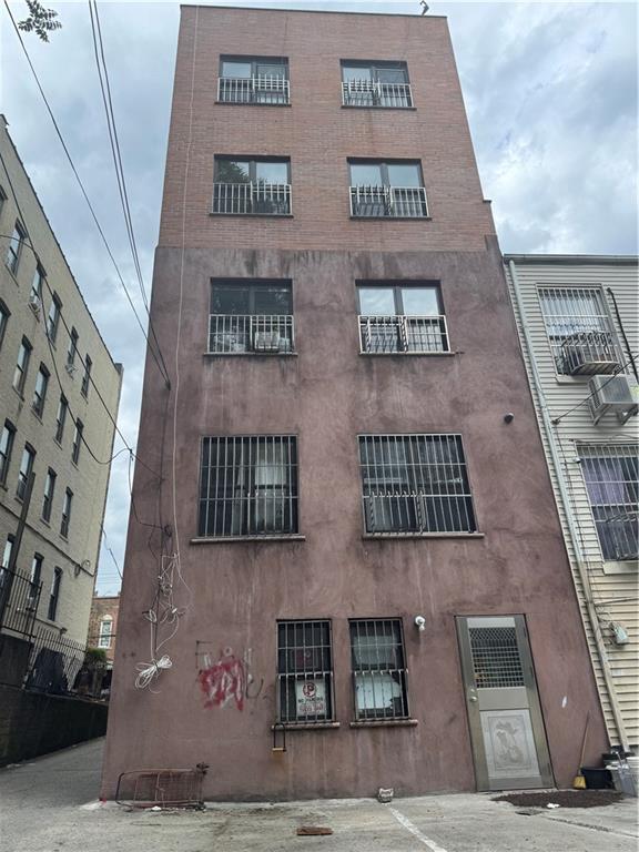 916 41st Street Sunset Park Brooklyn NY 11219