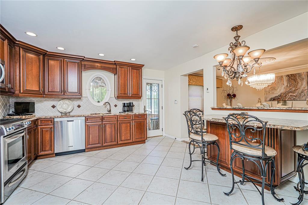 29 South Drum Street Pleasant Plains Staten Island NY 10309