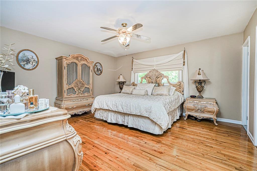 29 South Drum Street Pleasant Plains Staten Island NY 10309