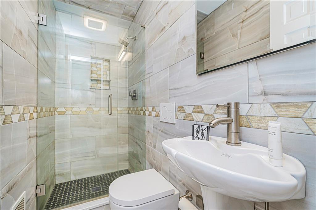 29 South Drum Street Pleasant Plains Staten Island NY 10309