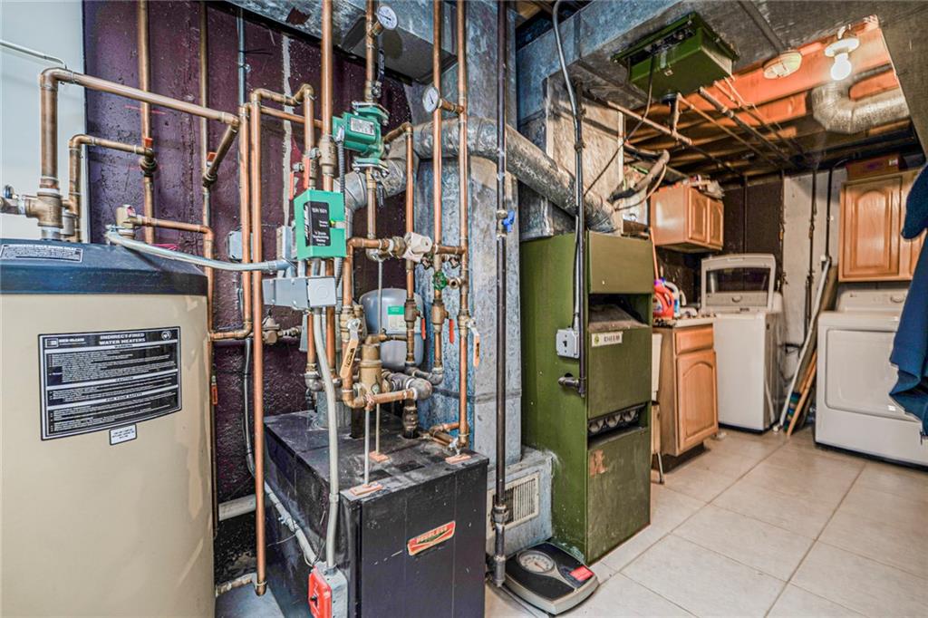 29 South Drum Street Pleasant Plains Staten Island NY 10309
