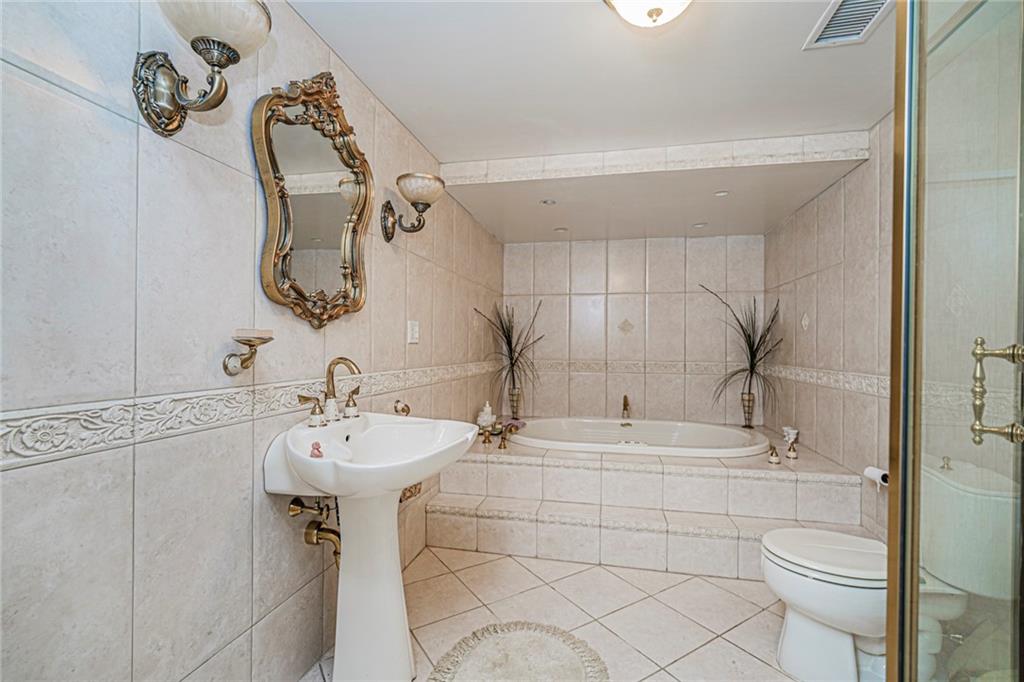 29 South Drum Street Pleasant Plains Staten Island NY 10309
