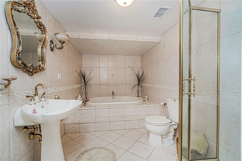 29 South Drum Street Pleasant Plains Staten Island NY 10309