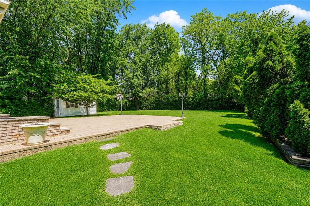 29 South Drum Street Pleasant Plains Staten Island NY 10309