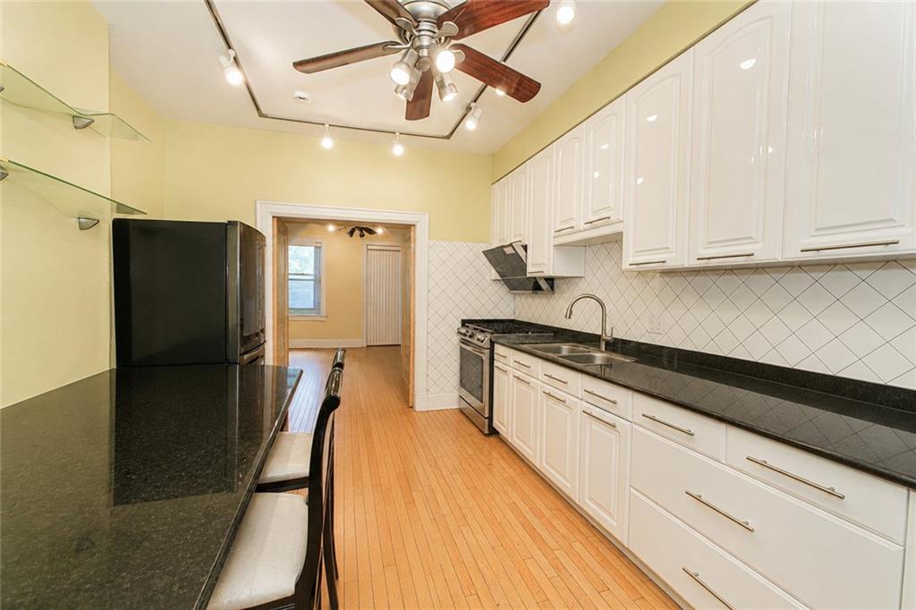 7215 13th Avenue Dyker Heights Brooklyn NY 11228