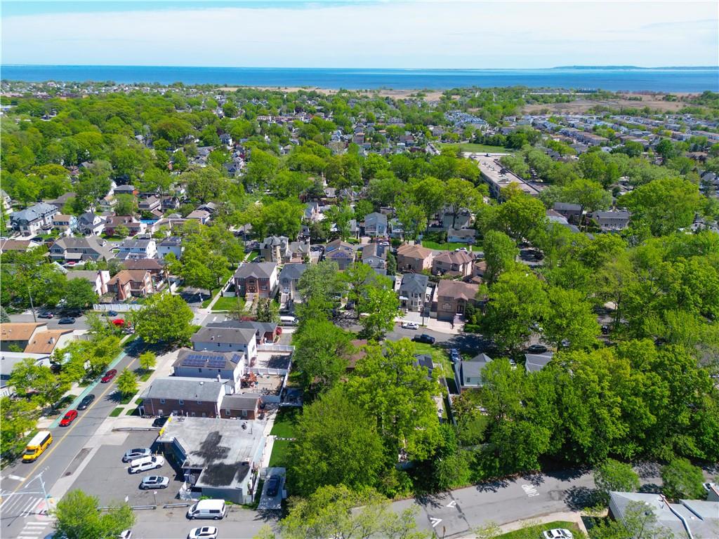 77 Acorn Street Oakwood Staten Island NY 10306