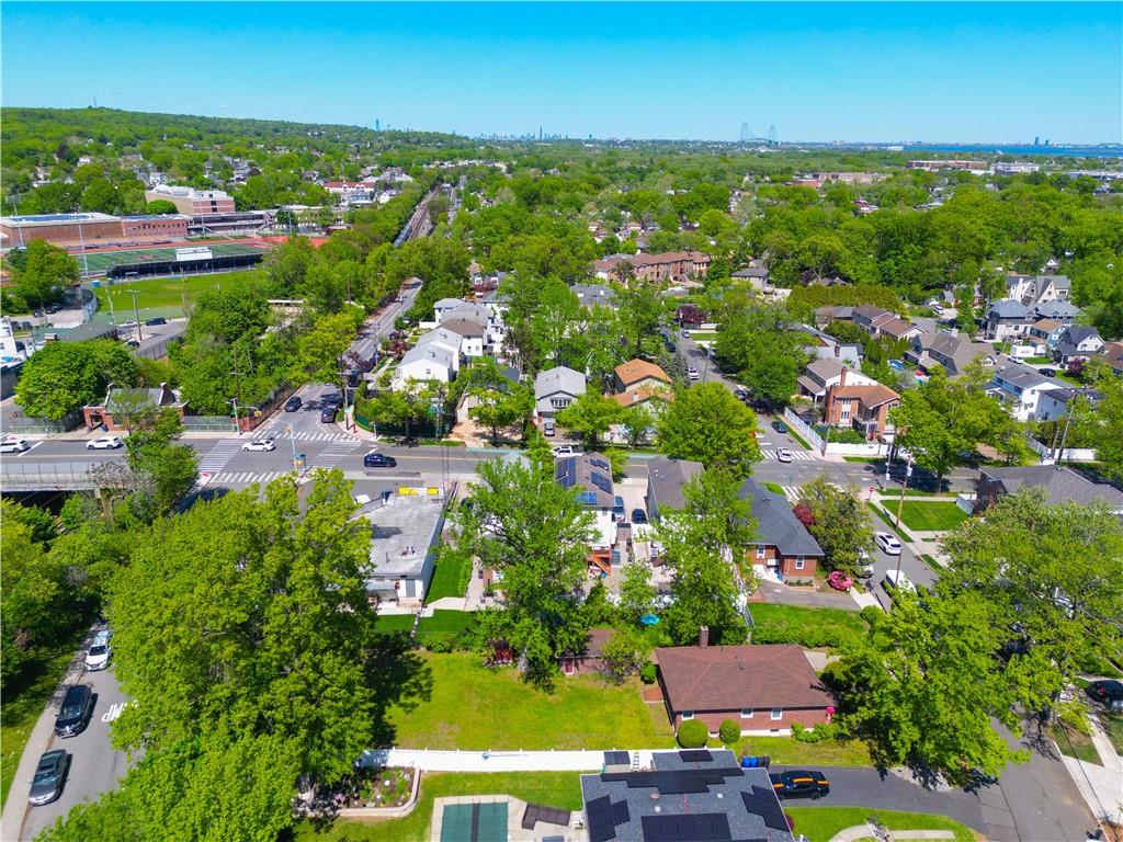 77 Acorn Street Oakwood Staten Island NY 10306