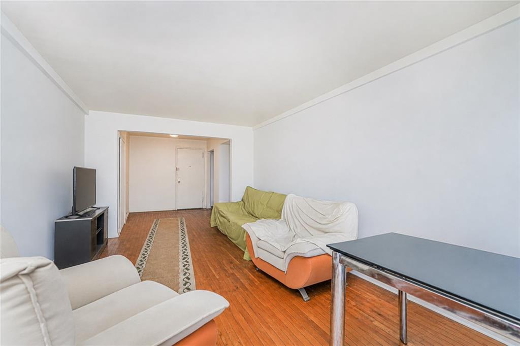 3235 Emmons Avenue Sheepshead Bay Brooklyn NY 11235