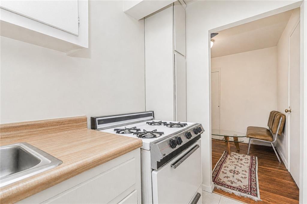 3235 Emmons Avenue Sheepshead Bay Brooklyn NY 11235