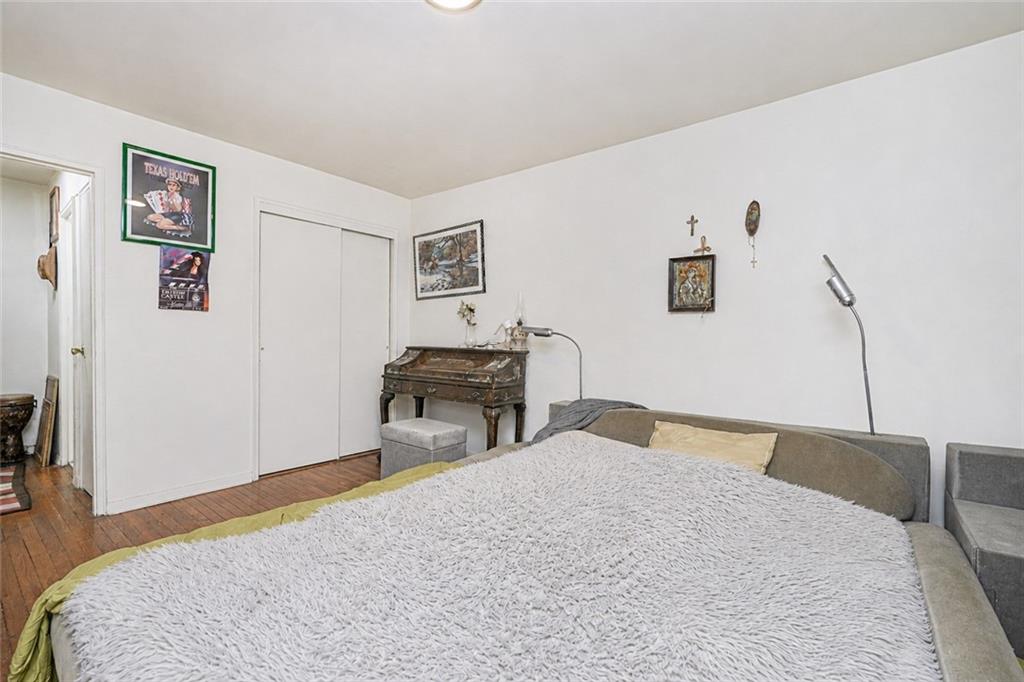 3235 Emmons Avenue Sheepshead Bay Brooklyn NY 11235