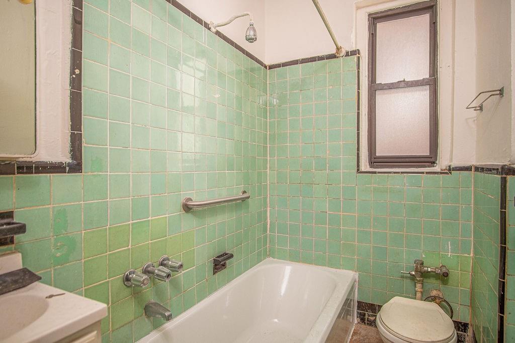 1610 Avenue P Midwood Brooklyn NY 11229