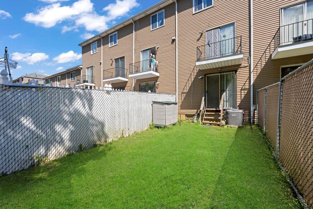 84 Long Pond Lane Clifton Staten Island NY 10304