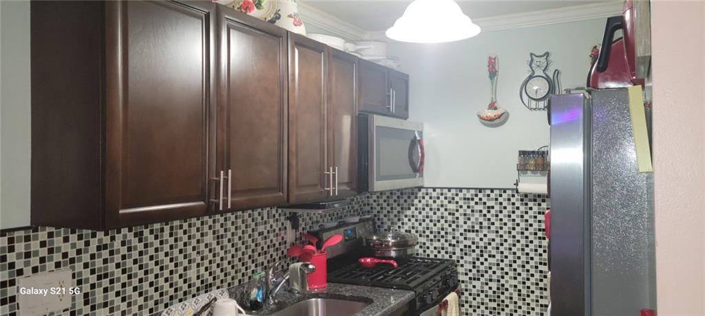 913 Euclid Avenue East New York Brooklyn NY 11208