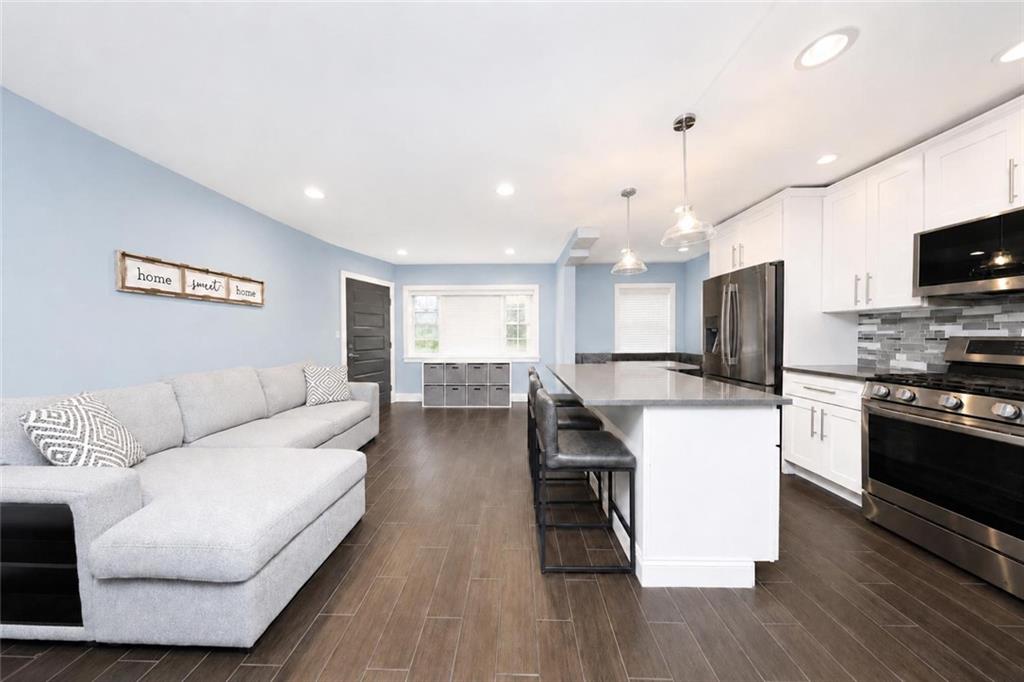 365 Bay 8th Street Dyker Heights Brooklyn NY 11228
