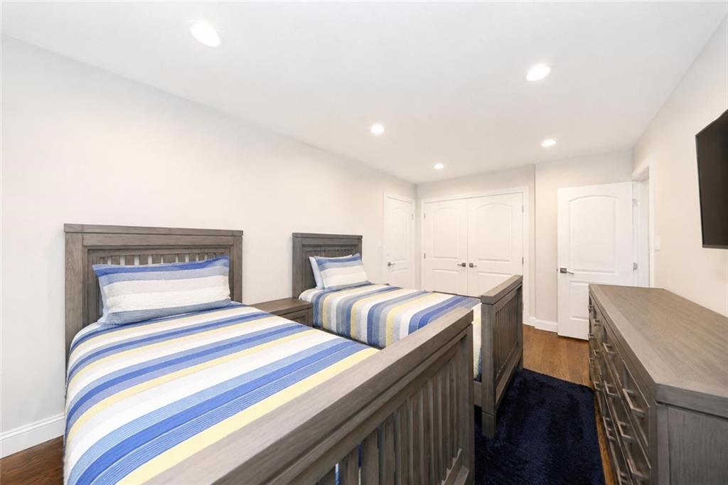 365 Bay 8th Street Dyker Heights Brooklyn NY 11228