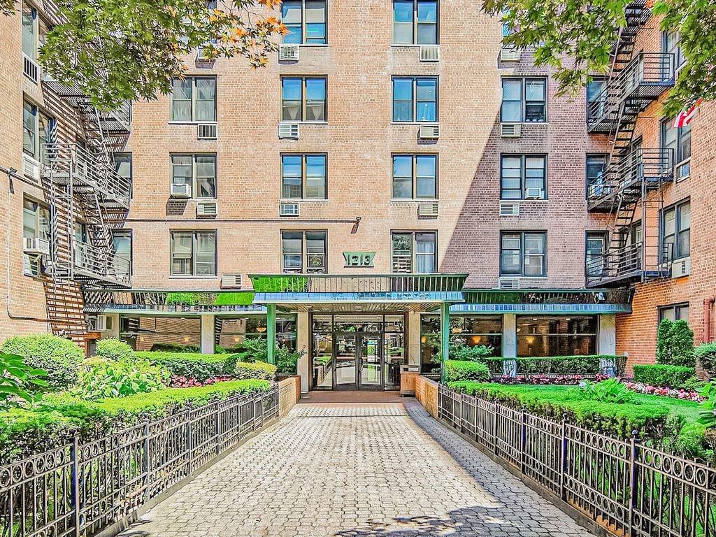 1213 Z Avenue Sheepshead Bay Brooklyn NY 11235