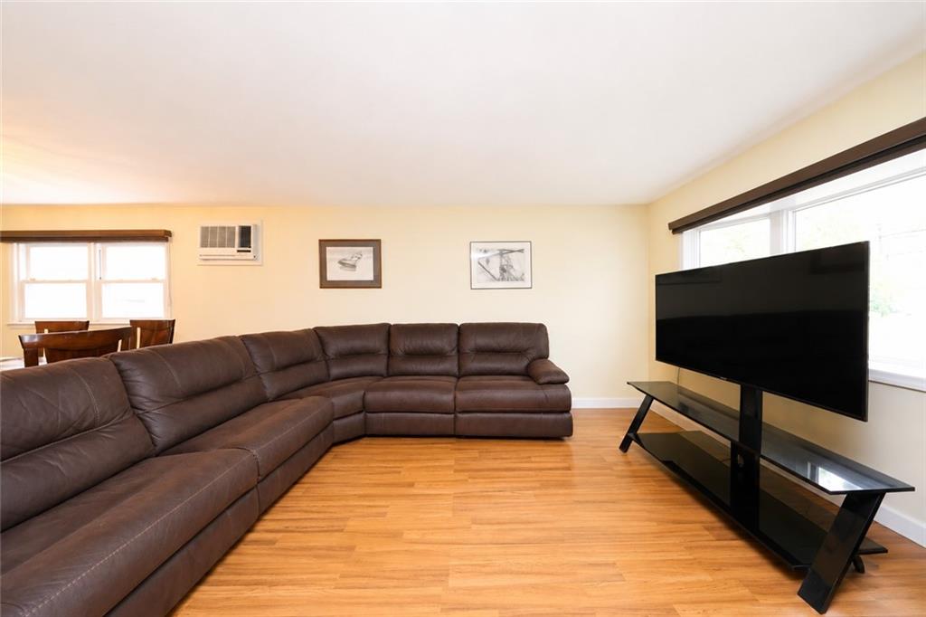 52 Cambridge Avenue Westerleigh Staten Island NY 10314