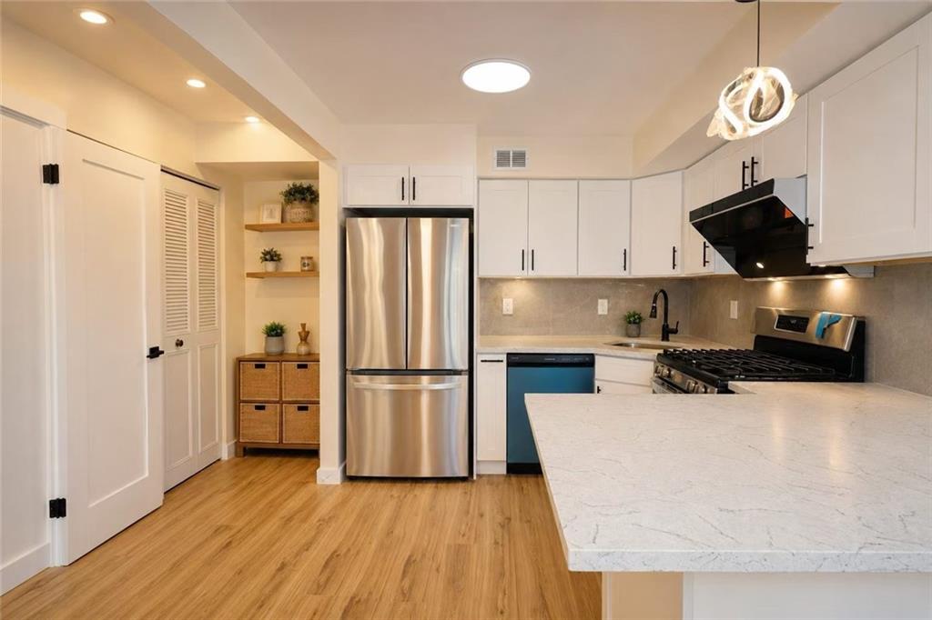 260 Milton Avenue Oakwood Staten Island NY 10306