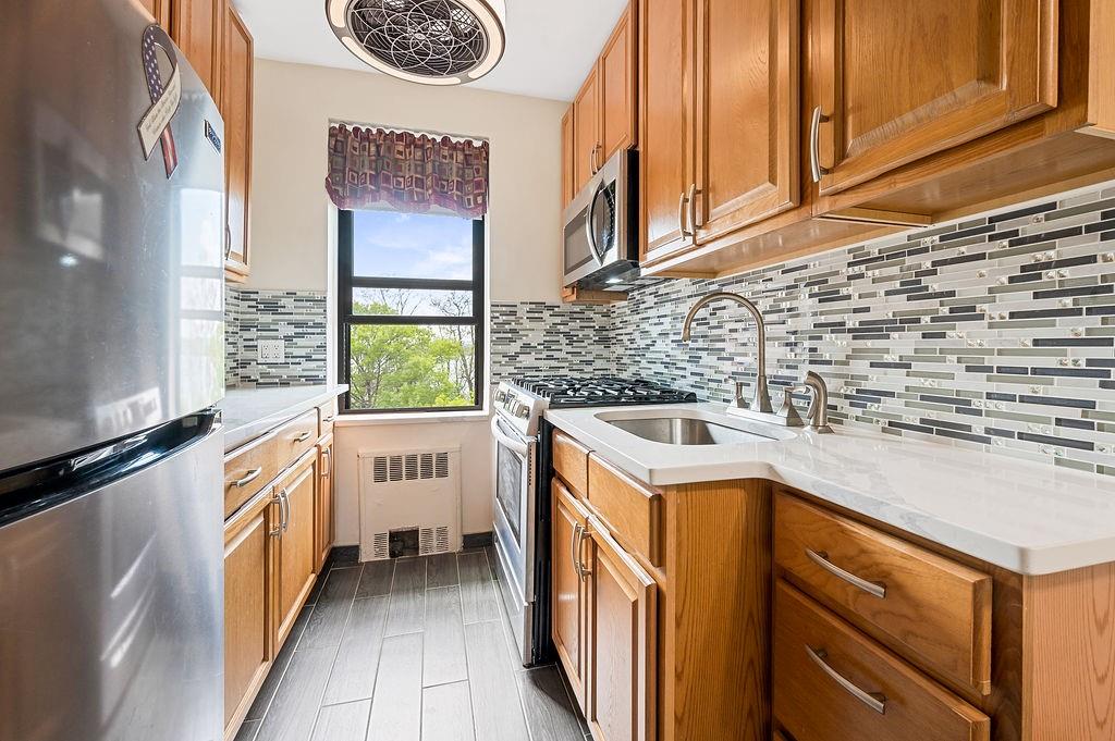 9265 Shore Road Bay Ridge Brooklyn NY 11209