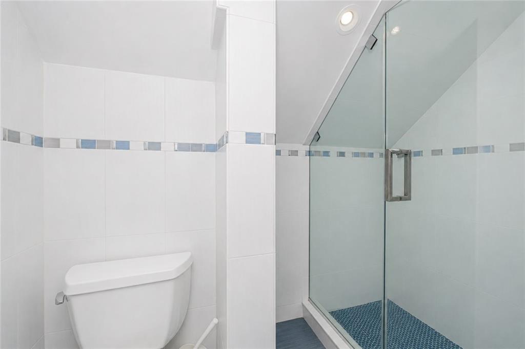 7813 10th Avenue Dyker Heights Brooklyn NY 11228