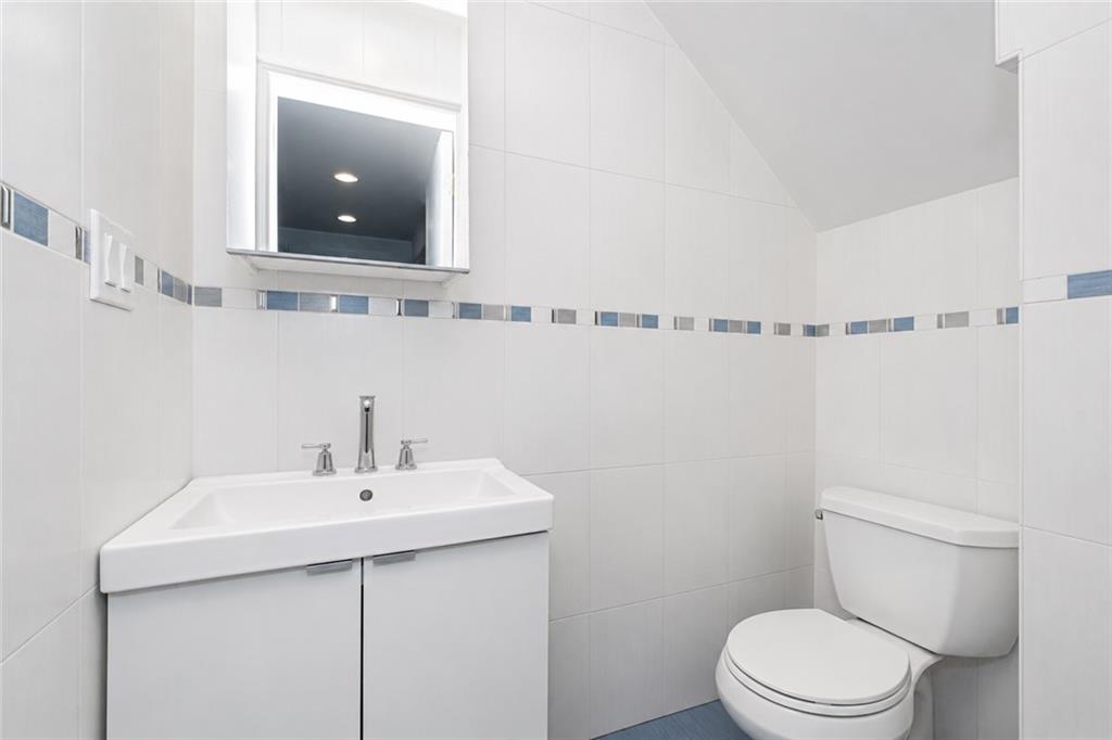 7813 10th Avenue Dyker Heights Brooklyn NY 11228