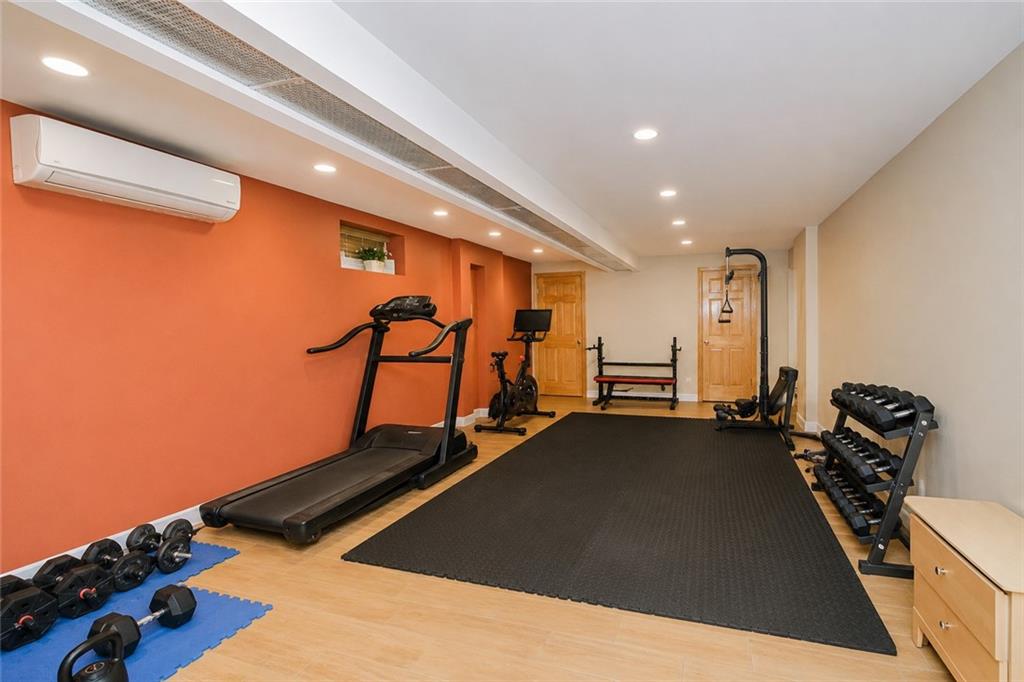 7813 10th Avenue Dyker Heights Brooklyn NY 11228