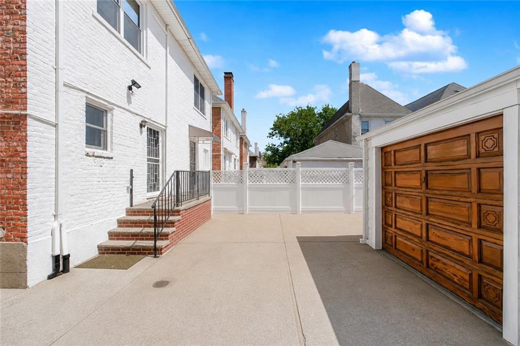 7813 10th Avenue Dyker Heights Brooklyn NY 11228