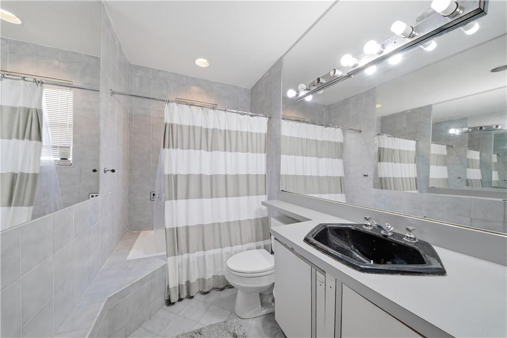 1749 East 24th Street Madison Brooklyn NY 11229