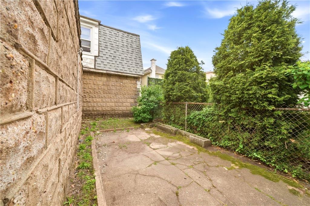 1749 East 24th Street Madison Brooklyn NY 11229