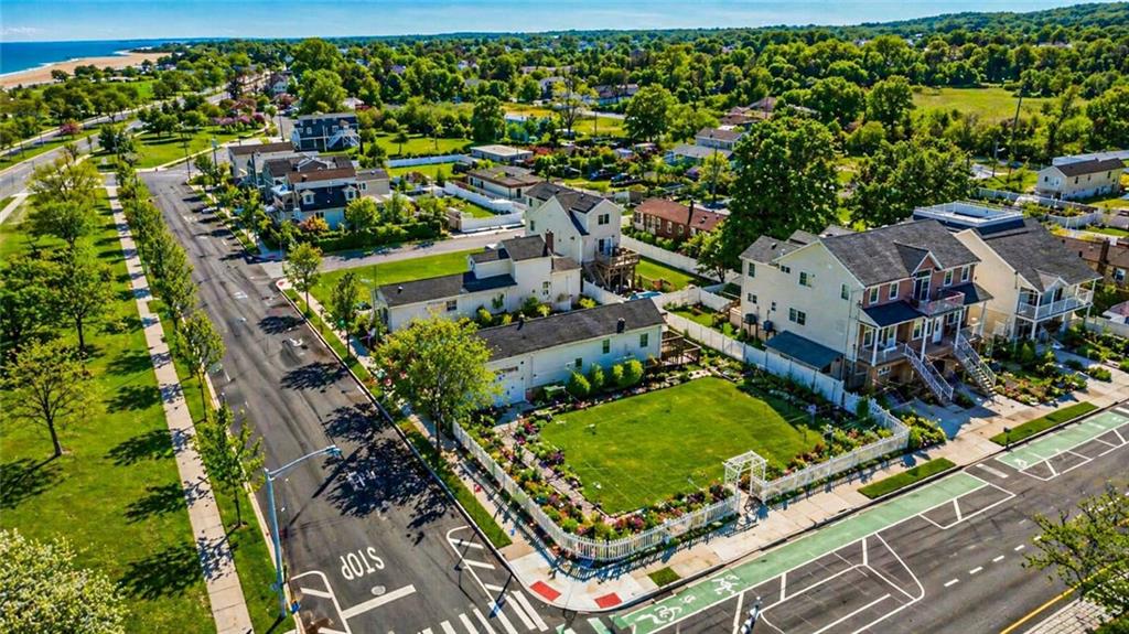 637 Oceanside Avenue Midland Beach Staten Island NY 10305