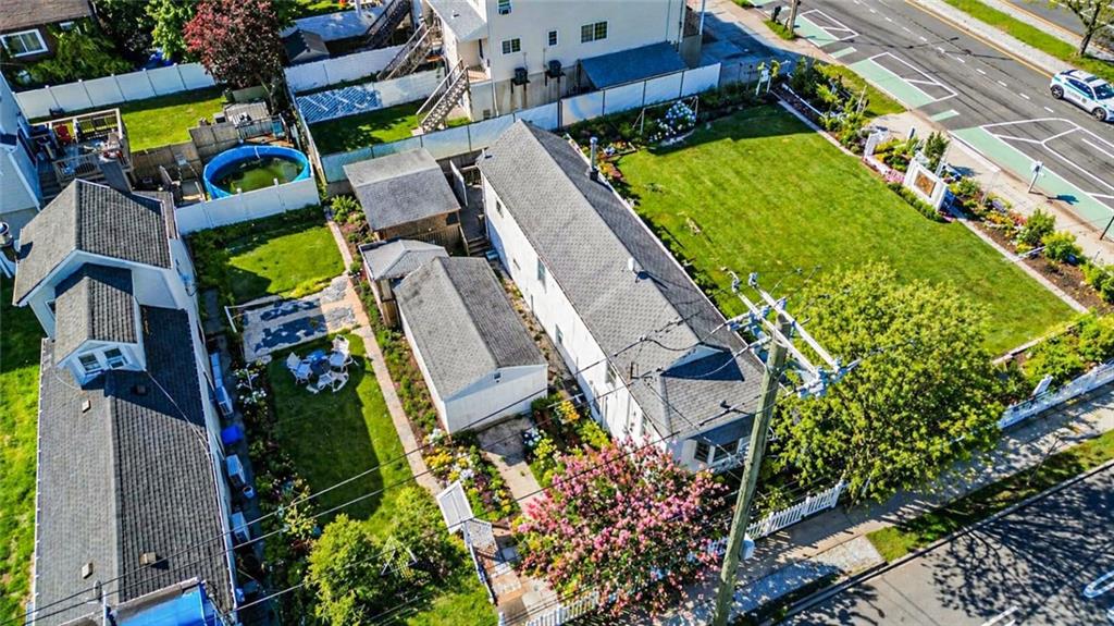637 Oceanside Avenue Midland Beach Staten Island NY 10305