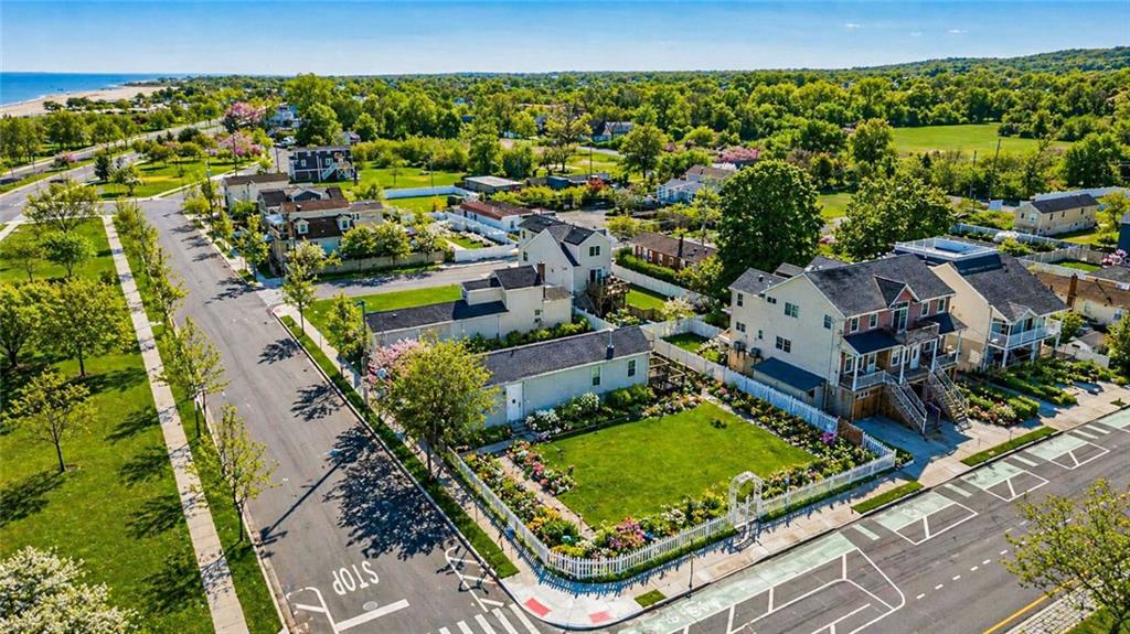 637 Oceanside Avenue Midland Beach Staten Island NY 10305