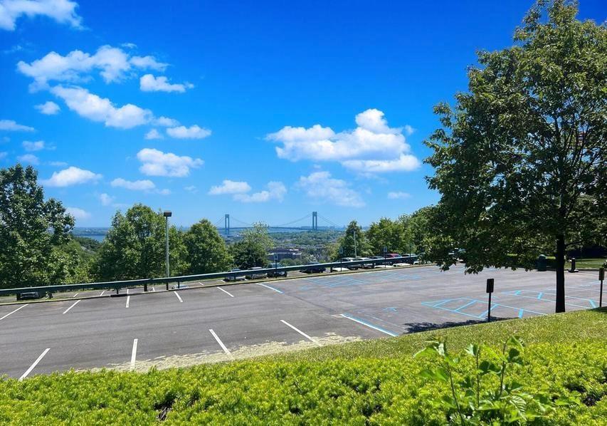 166 Arlo Road Grymes Hill Staten Island NY 10301