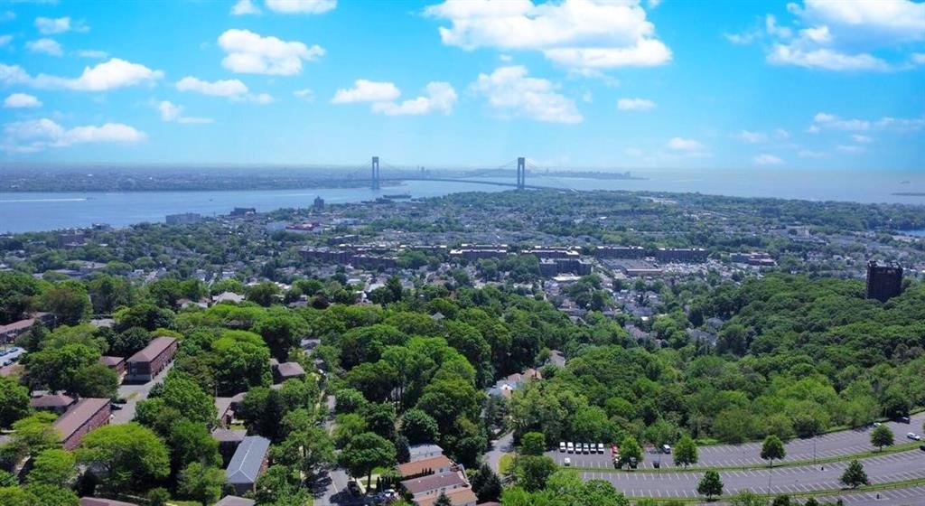 166 Arlo Road Grymes Hill Staten Island NY 10301