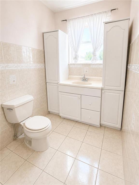 1527 East 34th Street Marine Park Brooklyn NY 11234