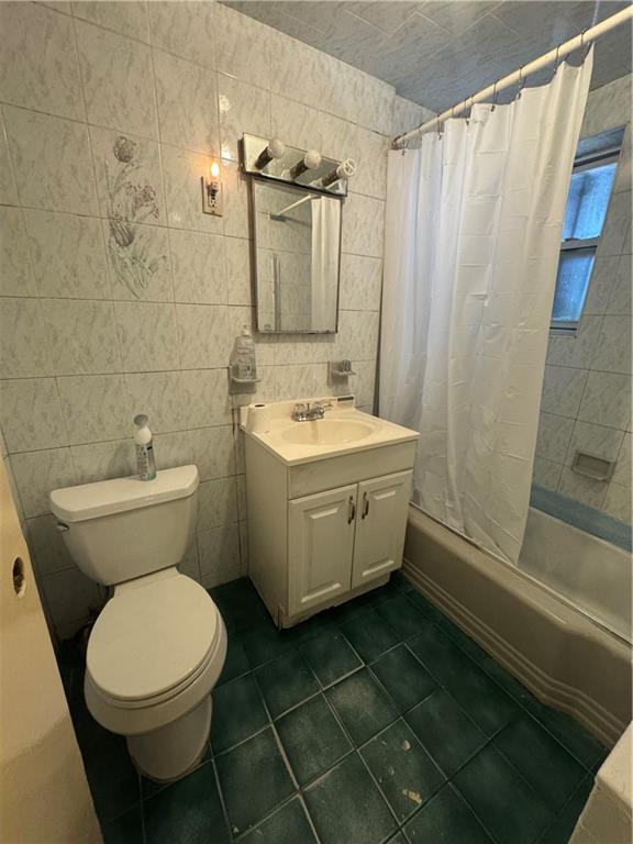 1527 East 34th Street Marine Park Brooklyn NY 11234