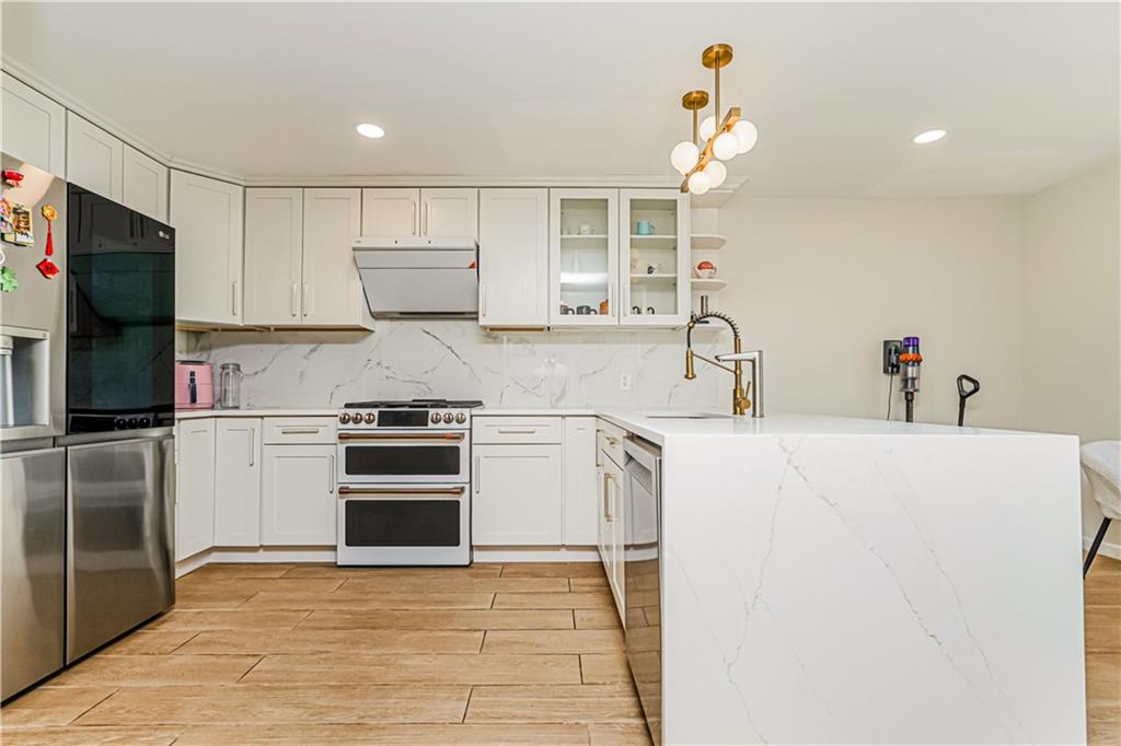 999 West Fingerboard Road Grasmere Staten Island NY 10304