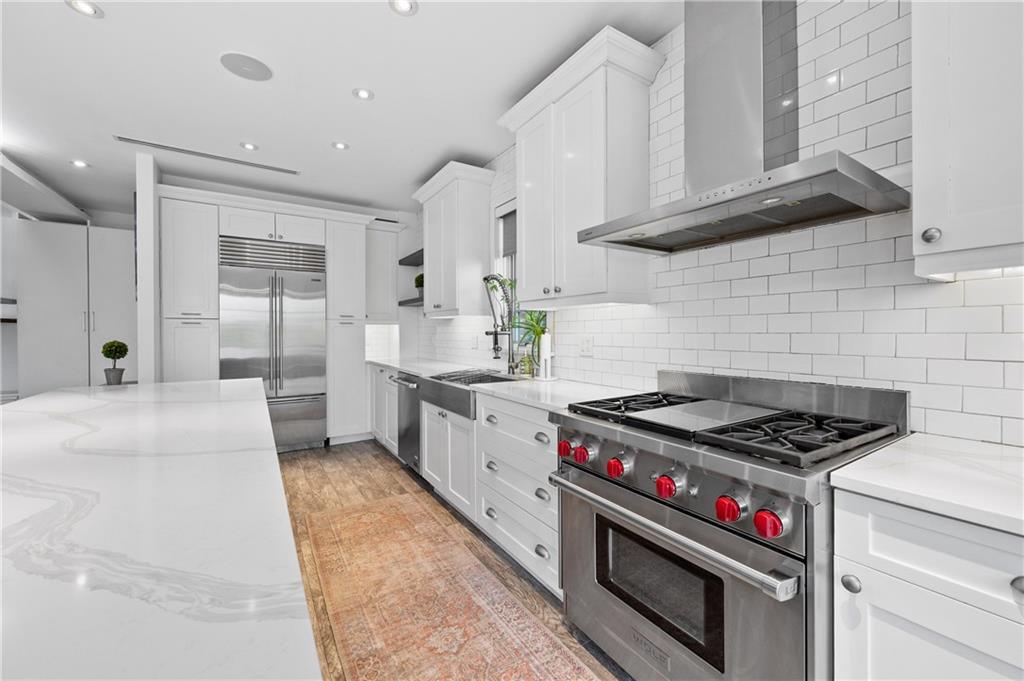 4 Wilson Terrace Emerson Hill Staten Island NY 10304